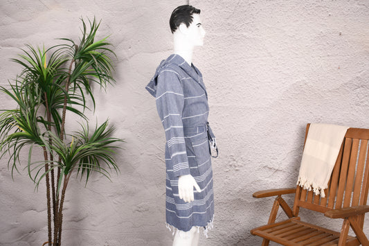Herren Bademantel mit Kapuze aus türkischem Frottee, Marineblau, mit Doppelstreifen