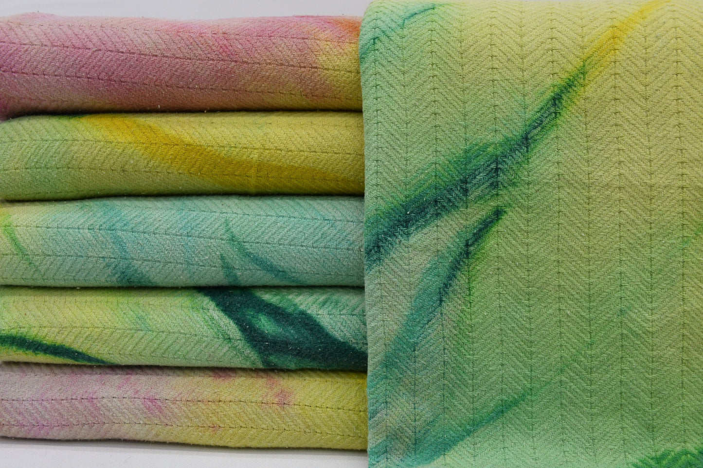 Tie Dye Colorful Bed cover, Sofa Blanket, 66"x82", Turkish Cotton Blanket, Beach Blanket, Batik Blanket, Yoga Blanket Bct-TslmArrw-Pk