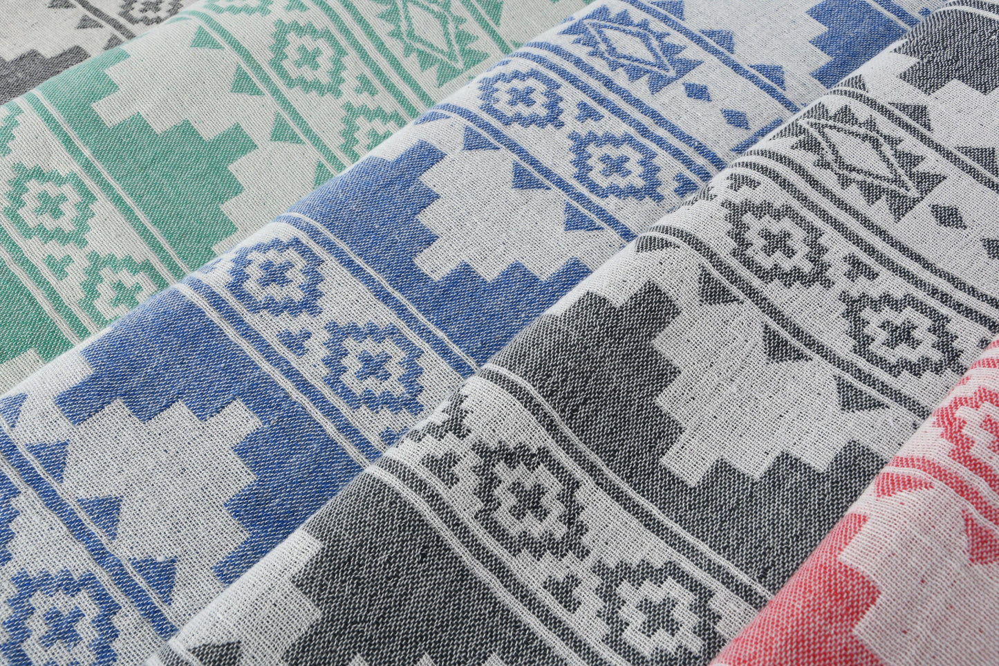 Large Towel, Turkish Blanket, Winter Blanket, Kilim Throw, 56x85 Inches Cotton Blanket, Couch Cover, Gift Blanket, Decorative Blanket