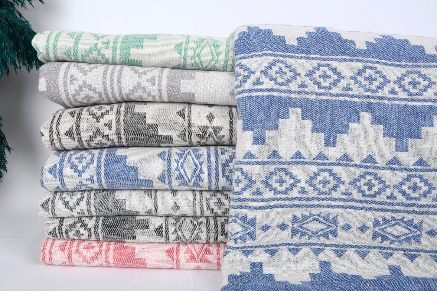 Large Towel, Turkish Blanket, Winter Blanket, Kilim Throw, 56x85 Inches Cotton Blanket, Couch Cover, Gift Blanket, Decorative Blanket