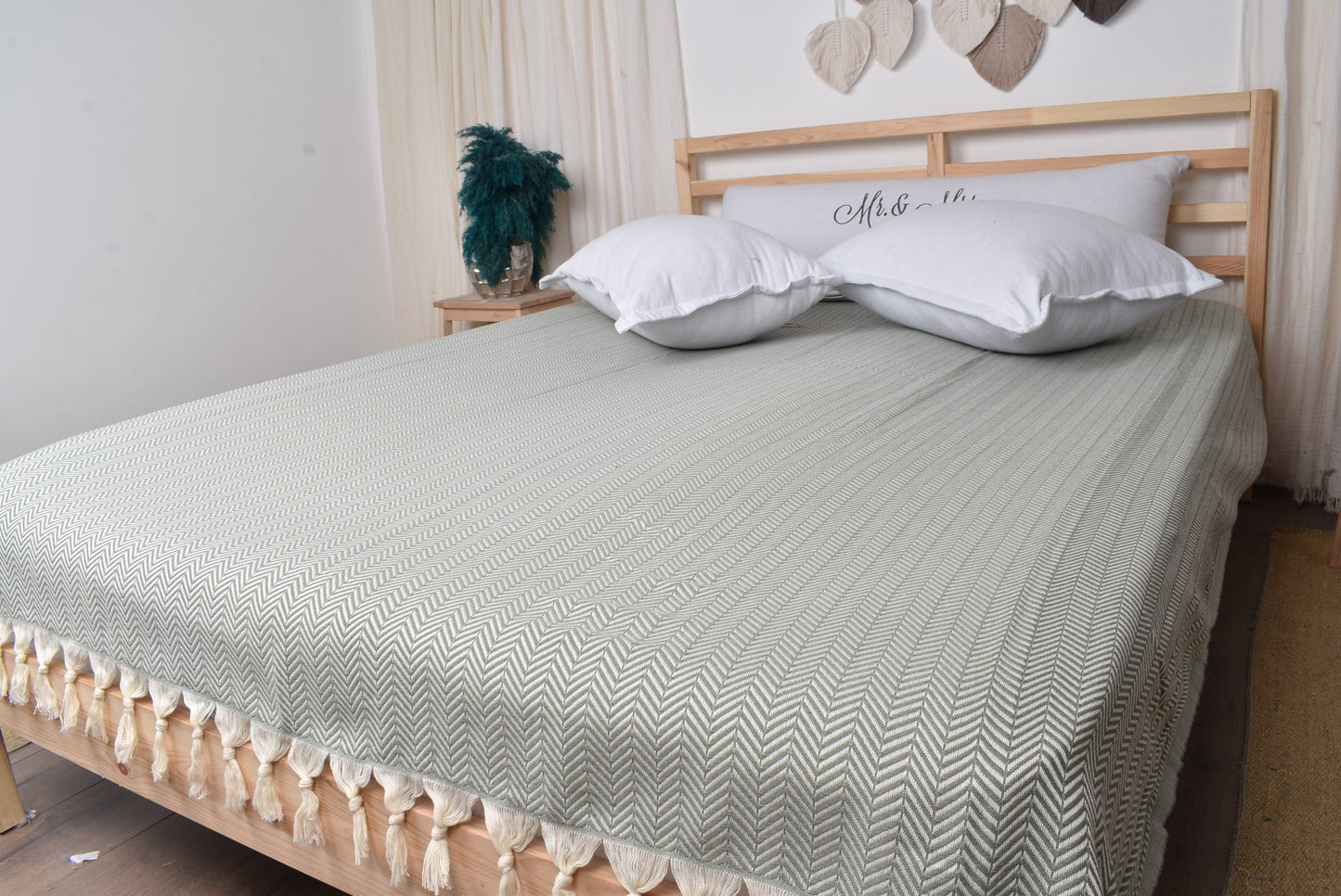 Wholesale Blankets, Wedding Gift Blankets, Light Khaki Green Bedspread, Chevron Blanket, 75x91 Inches Bridesmaid Gift
